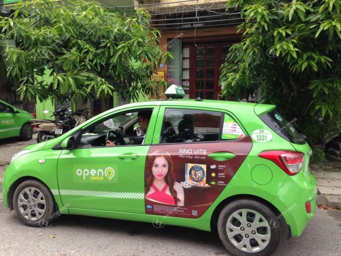 Mega We Care quảng cáo trên taxi toàn quốc