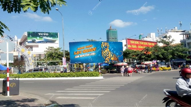 quảng cáo ngoài trời tại Nha Trang