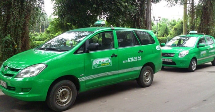 Quảng cáo trên xe taxi tại Vĩnh Phúc