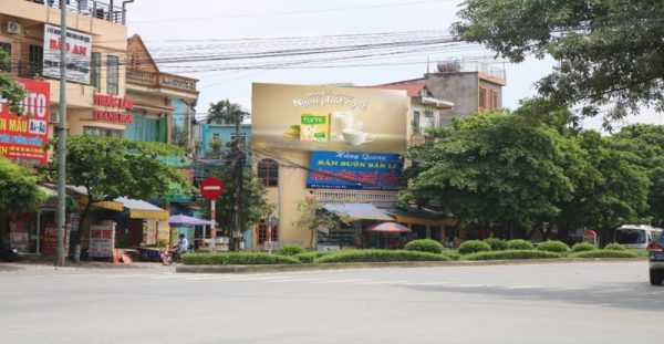 Pano quảng cáo tại số 209 Nguyễn Thái Học, Yên Bái