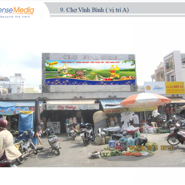 Biển quảng cáo tại Chợ Vĩnh Bình, Tiền Giang