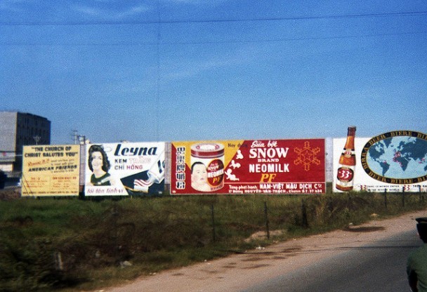 Biển quảng cáo Sài Gòn xưa