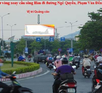 Biển pano quảng cáo ở vòng xoay cầu sông Hàn, Đà Nẵng