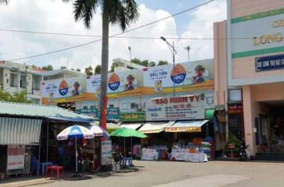 Biển quảng cáo chợ Long Thọ, Đồng Nai