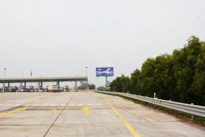 Billboard quảng cáo tại Km10+520(T) cao tốc Hà Nội - Hải Phòng