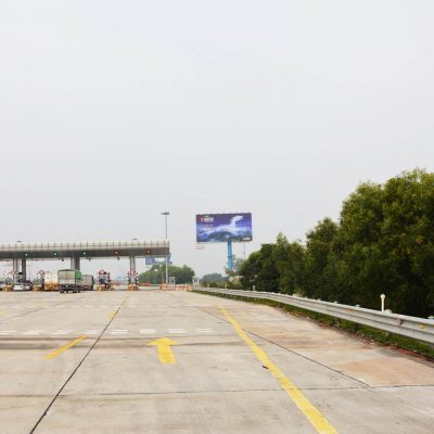 Billboard quảng cáo tại Km10+520(T) cao tốc Hà Nội - Hải Phòng