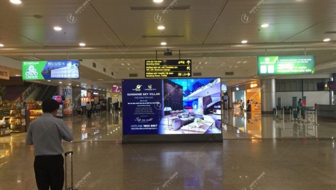 màn hình led quảng cáo trong sân bay