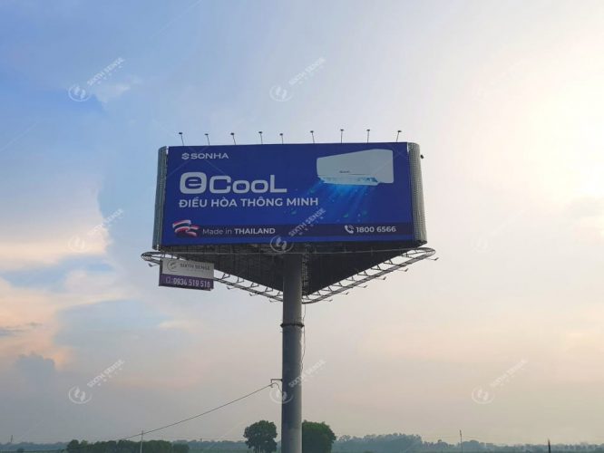 Billboard quảng cáo trên cao tốc của Máy Điều hòa Ecool