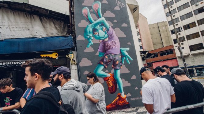 Nike: Air Max Graffiti Stores