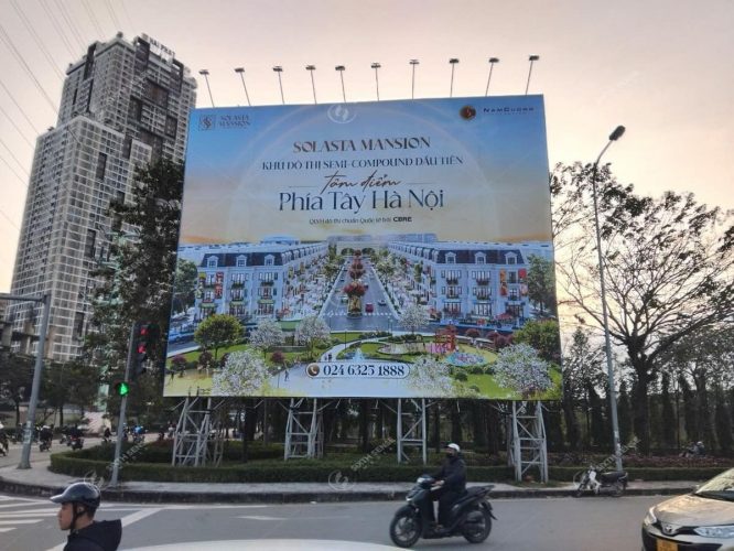 Billboard quảng cáo về dự án Khu biệt thự Solasta Mansion